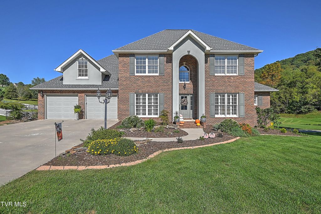 Photo of 1112 Wiembley Drive, Kingsport, TN 37664 (MLS # 9988987)