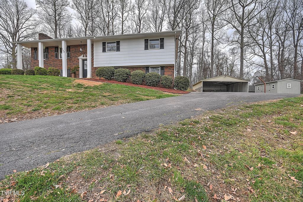 Photo of 148 Whitehills Road, Kingsport, TN 37660 (MLS # 9993078)