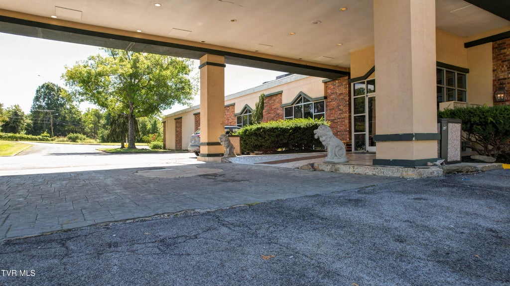 Photo of 1900 American Way #1-12, Kingsport, TN 37660 (MLS # 9999690)