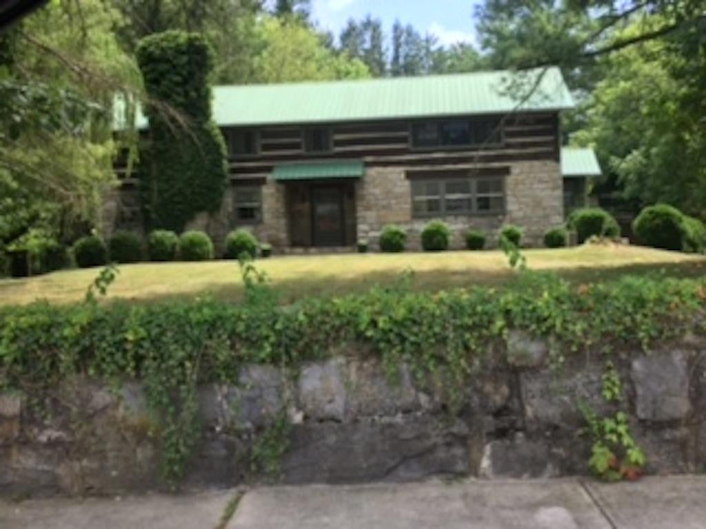 Photo 1 of 27 — 332 East Main, Abingdon, VA 24210