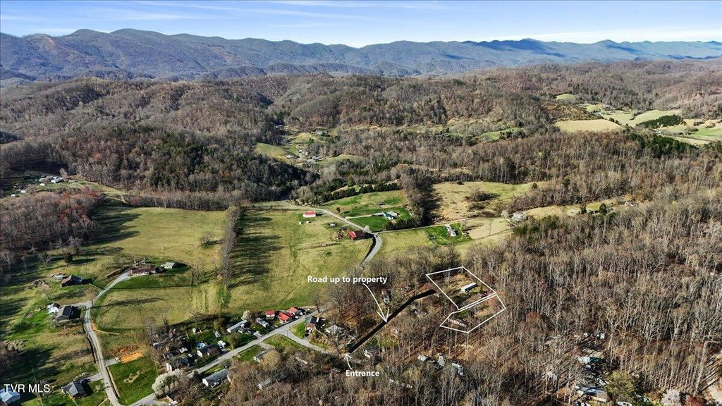 Photo of 741 Hedge Drive, Kingsport, TN 37660 (MLS # 9987028)