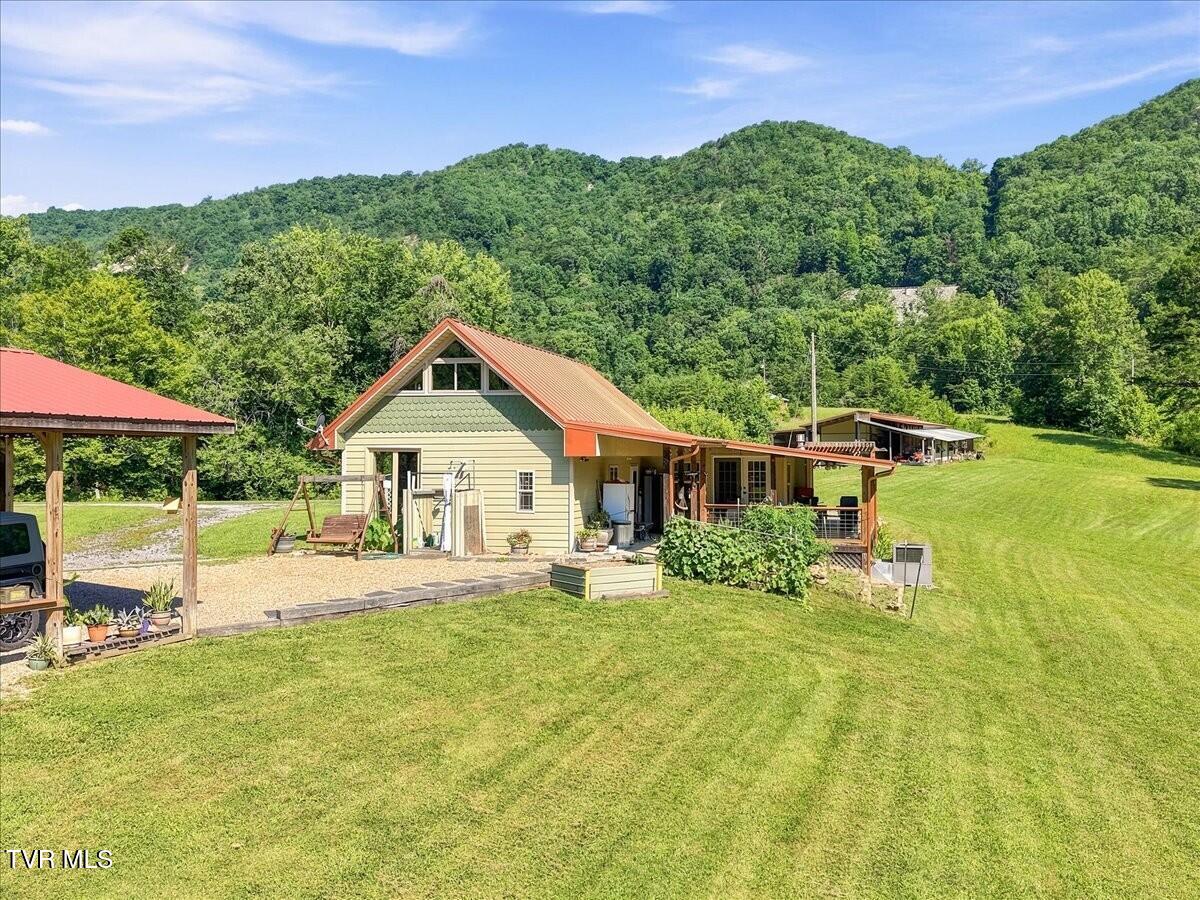 116 Freeman Road