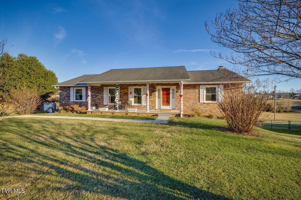 Photo of 120 Tangency Drive, Johnson City, TN 37615 (MLS # 9989342)