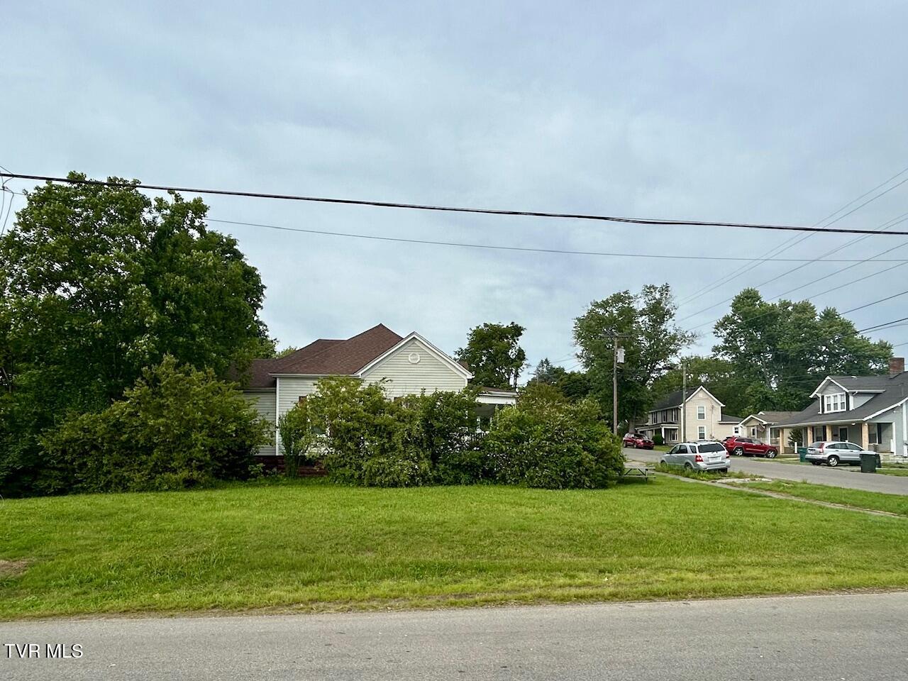 Massachusetts Ave, Bristol, Virginia image 4