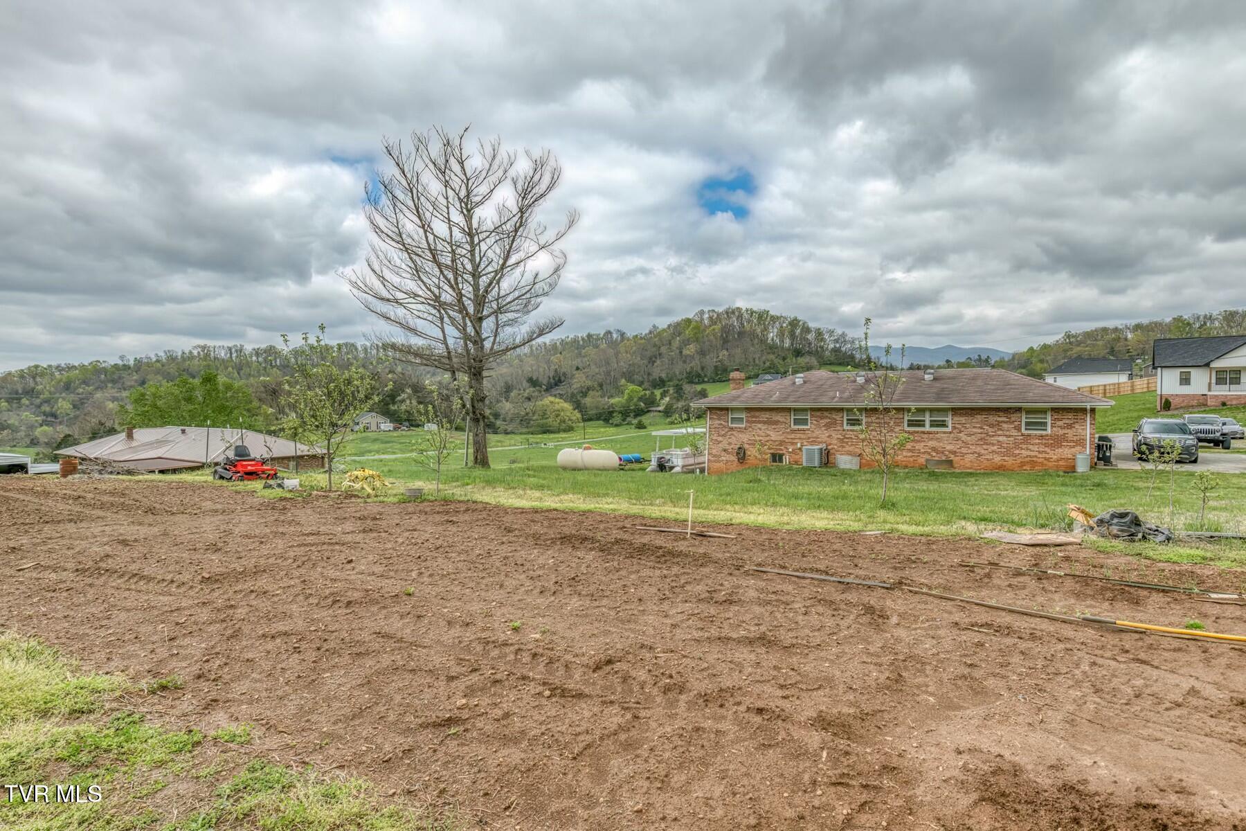 1258 Charity Hill Road, Elizabethton, Tennessee image 41