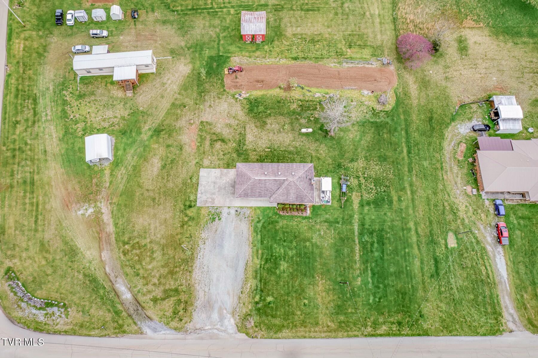 1258 Charity Hill Road, Elizabethton, Tennessee image 3
