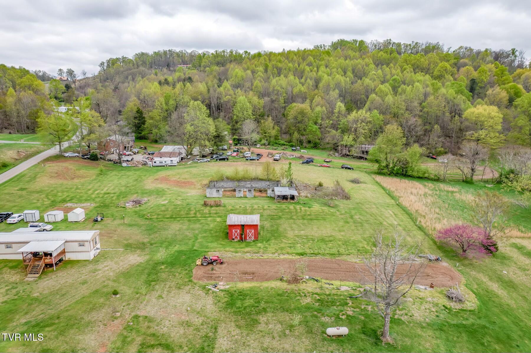 1258 Charity Hill Road, Elizabethton, Tennessee image 45