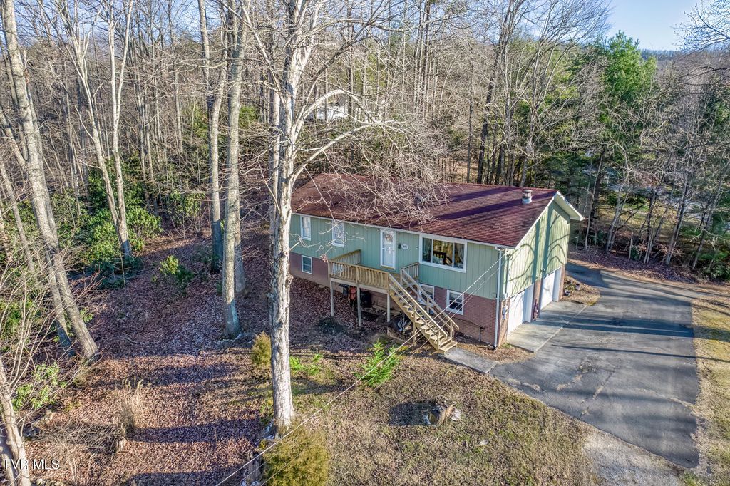 Photo of 1875 Powder Branch Road, Johnson City, TN 37601 (MLS # 9990295)