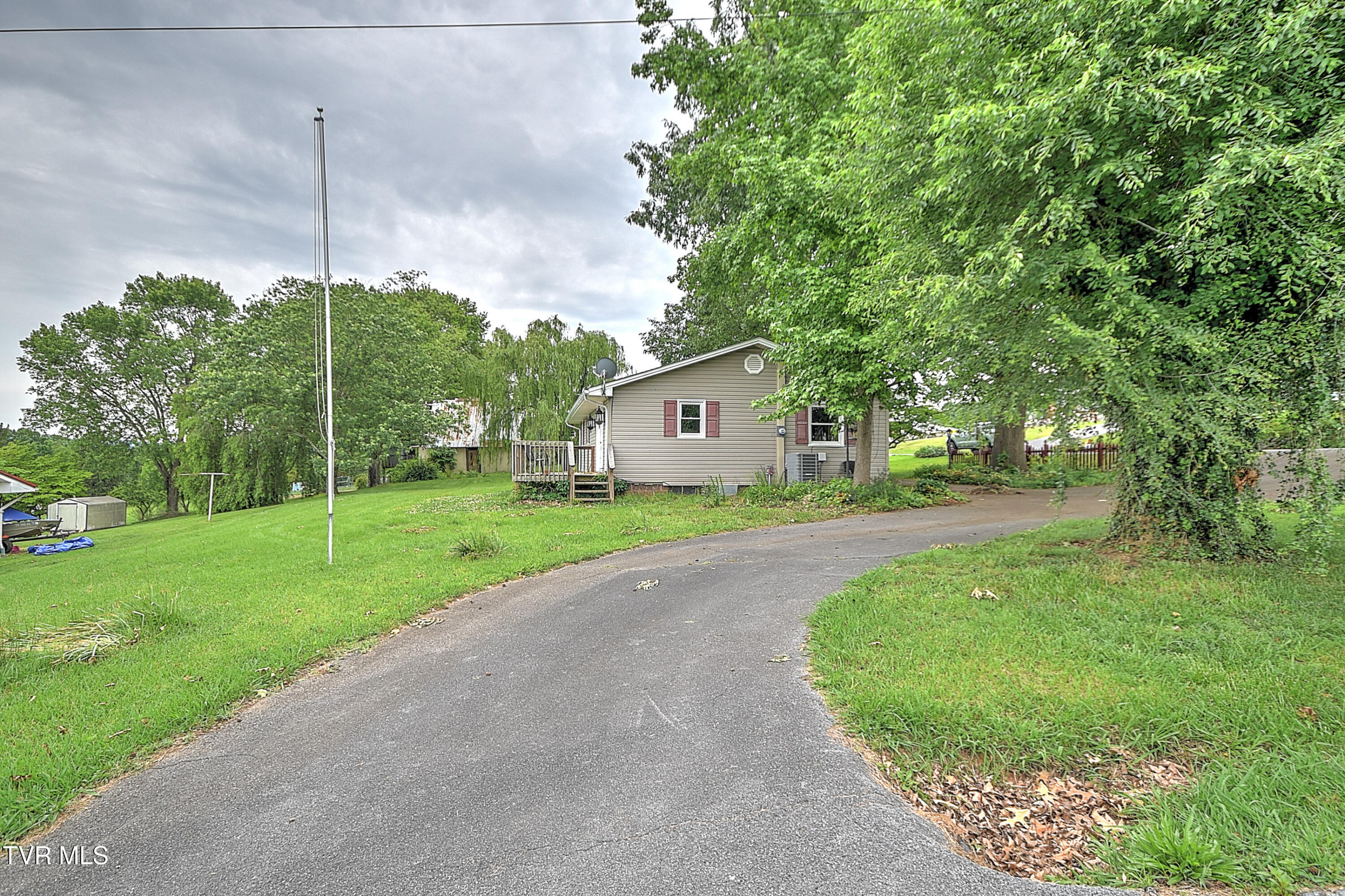 464 Devault Street, Church Hill, Tennessee image 10