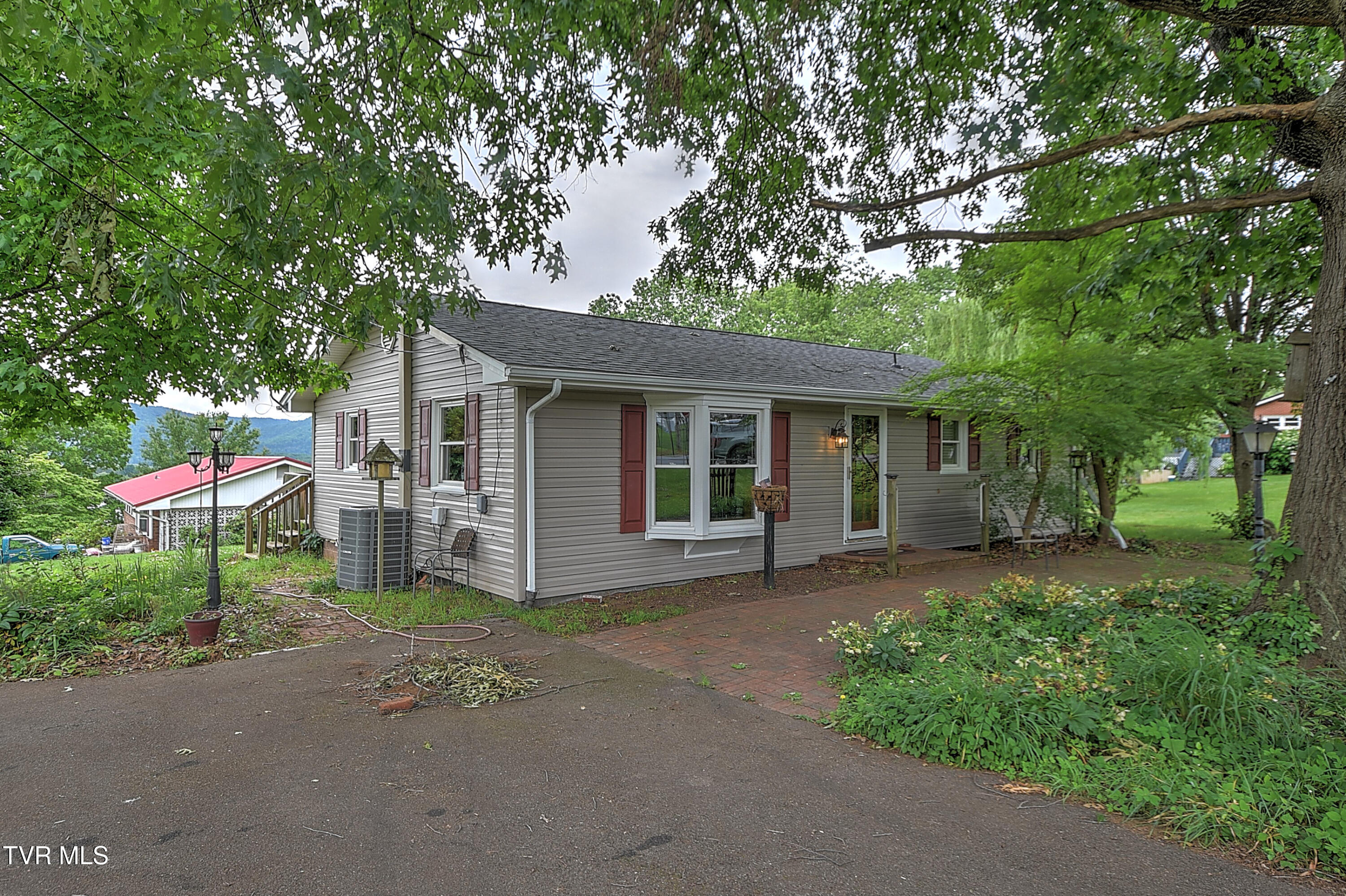 464 Devault Street, Church Hill, Tennessee image 6