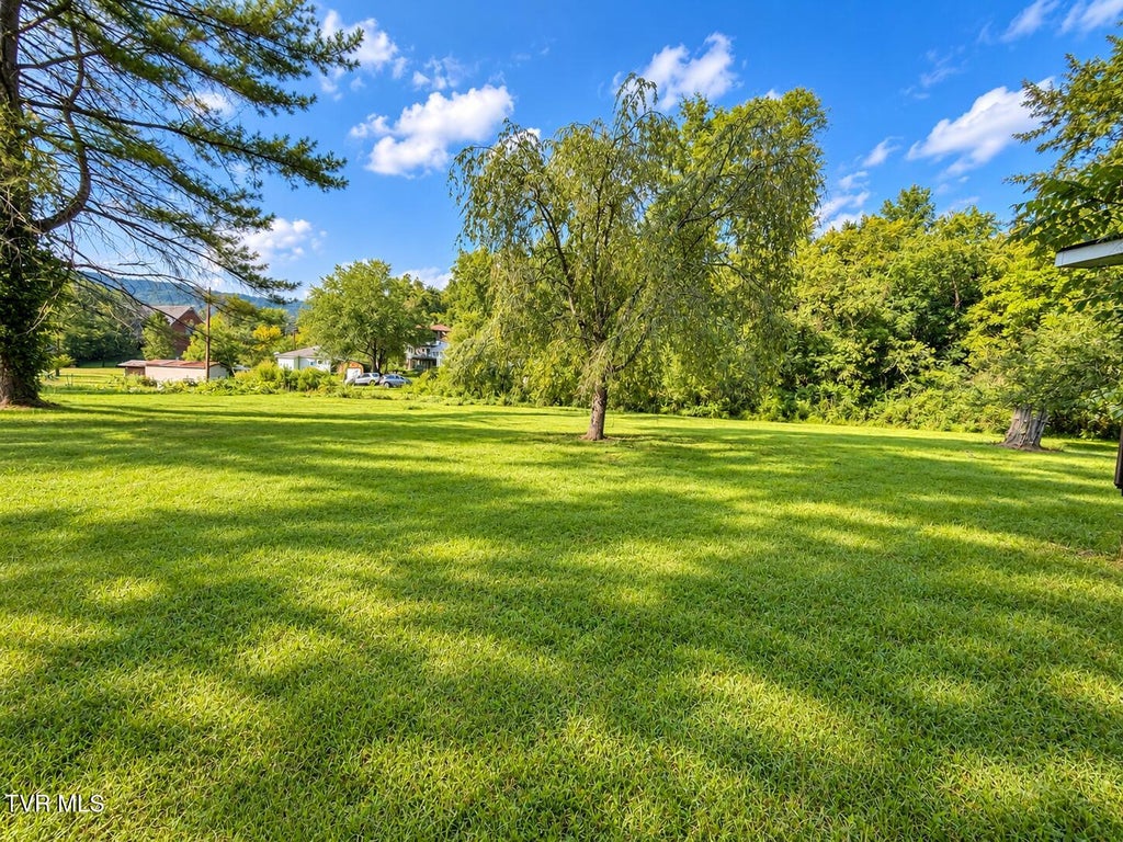 Photo of 2112 Lock Street, Big Stone Gap, VA 24219 (MLS # 10000556)