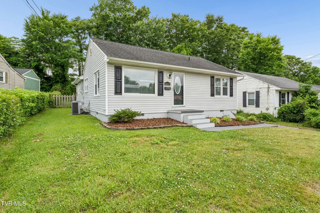 Photo of 1457 Belmont Drive, Kingsport, TN 37664 (MLS # 9995973)