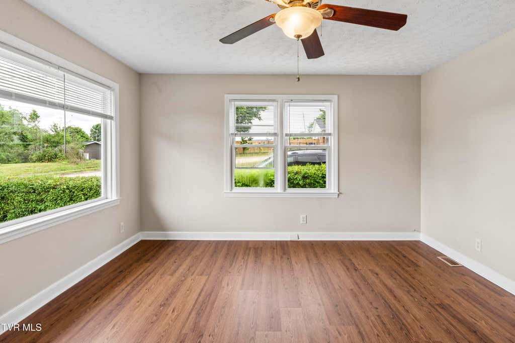 Photo of 1457 Belmont Drive, Kingsport, TN 37664 (MLS # 9995973)