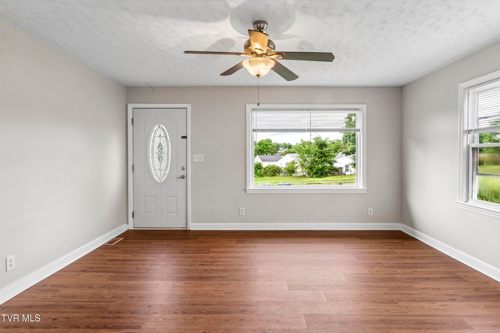 Photo of 1457 Belmont Drive, Kingsport, TN 37664 (MLS # 9995973)