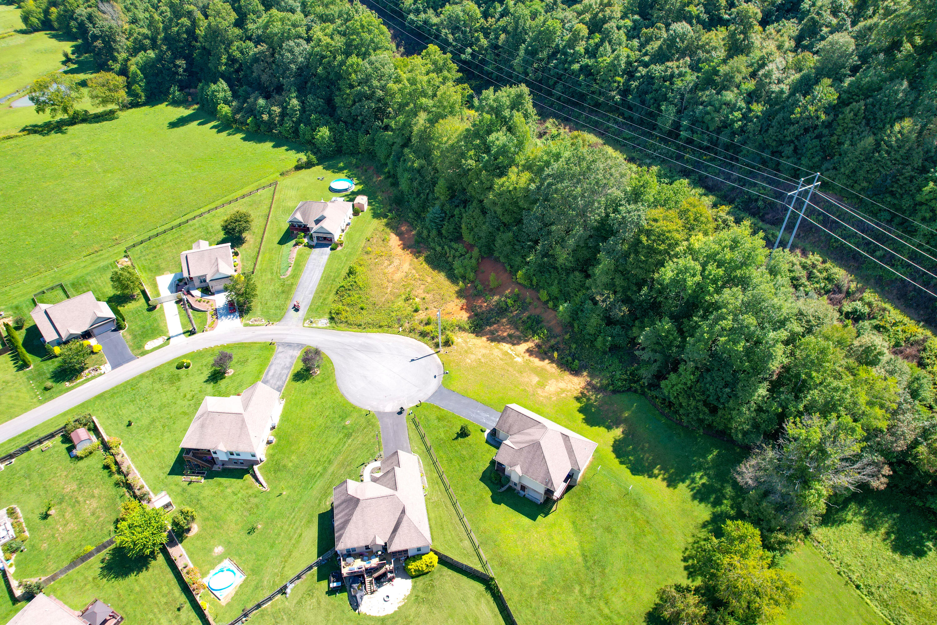 427 Brookside Drive, Elizabethton, Tennessee image 5