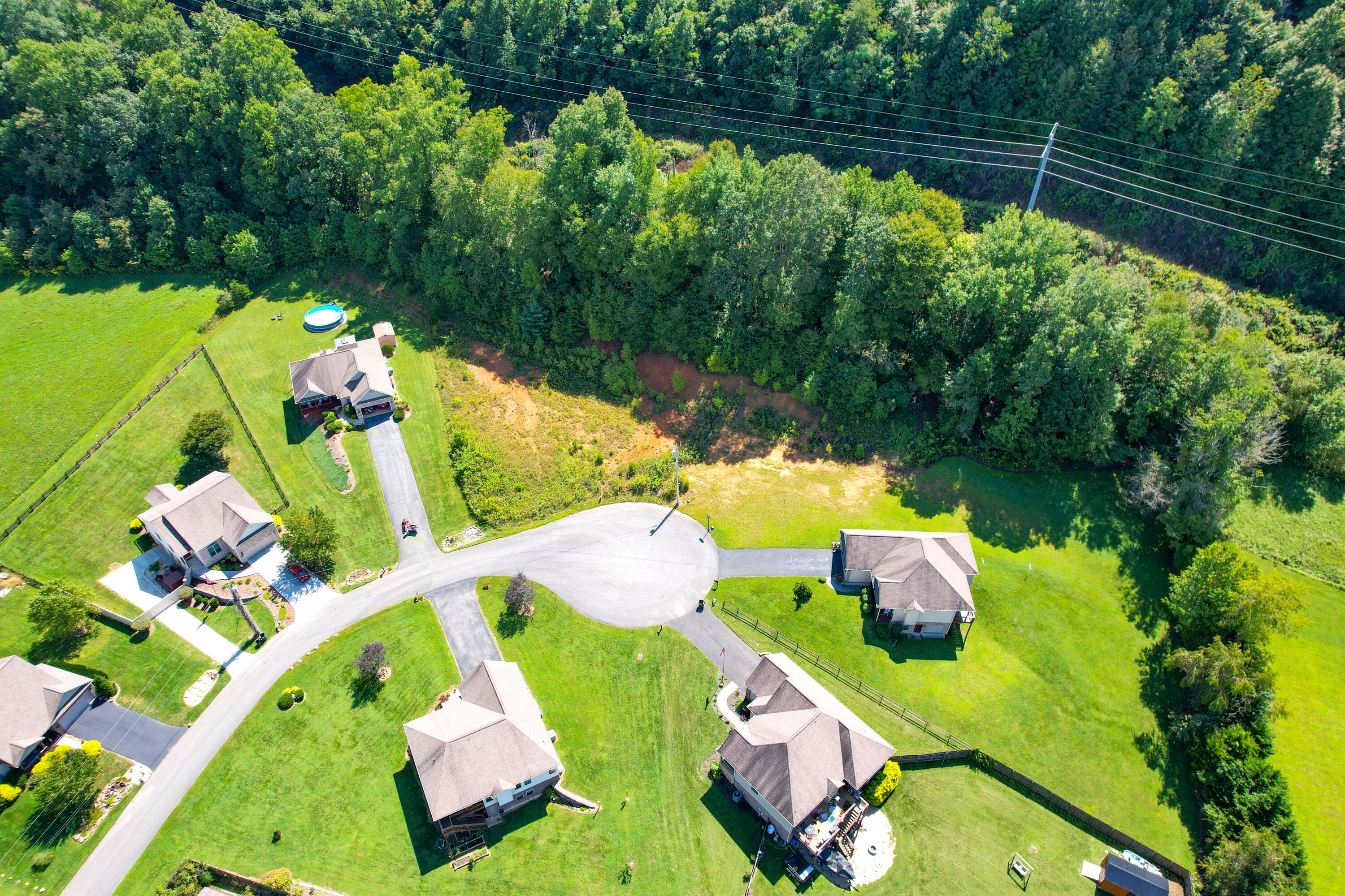 427 Brookside Drive, Elizabethton, Tennessee image 3