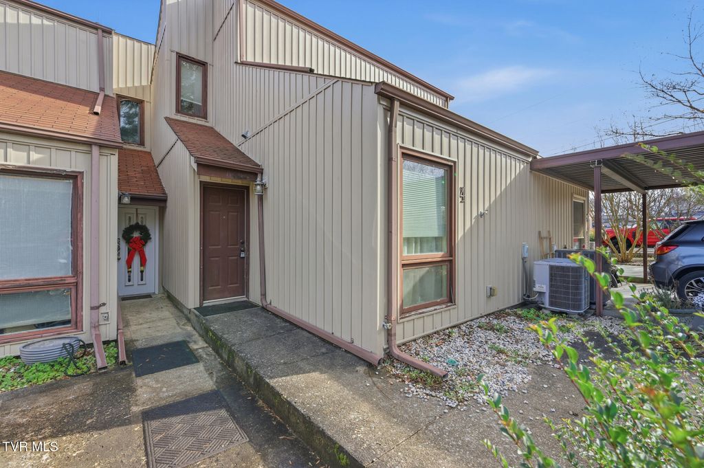 Photo of 780 Hamilton Road #A4, Blountville, TN 37617 (MLS # 9988856)