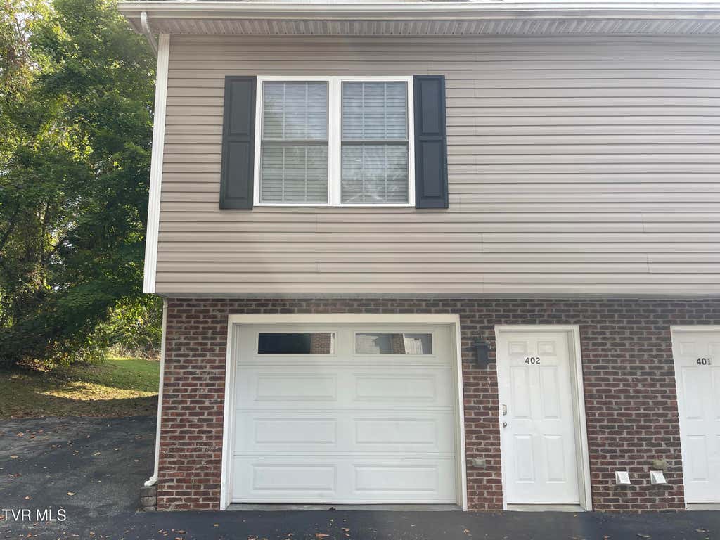 Photo of 169 Grand Avenue #402, Johnson City, TN 37601 (MLS # 9985701)