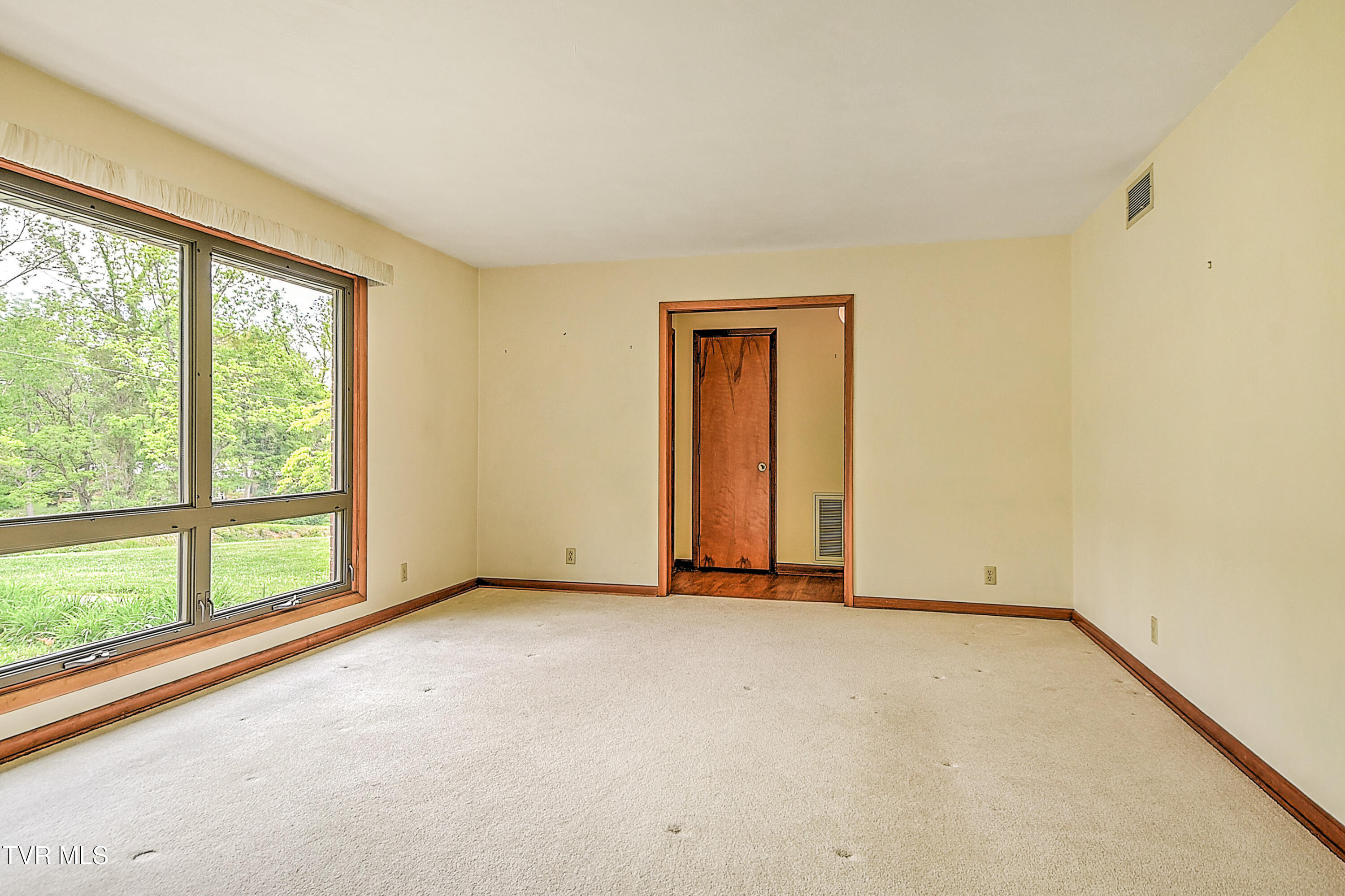 1921 Edens Ridge Road