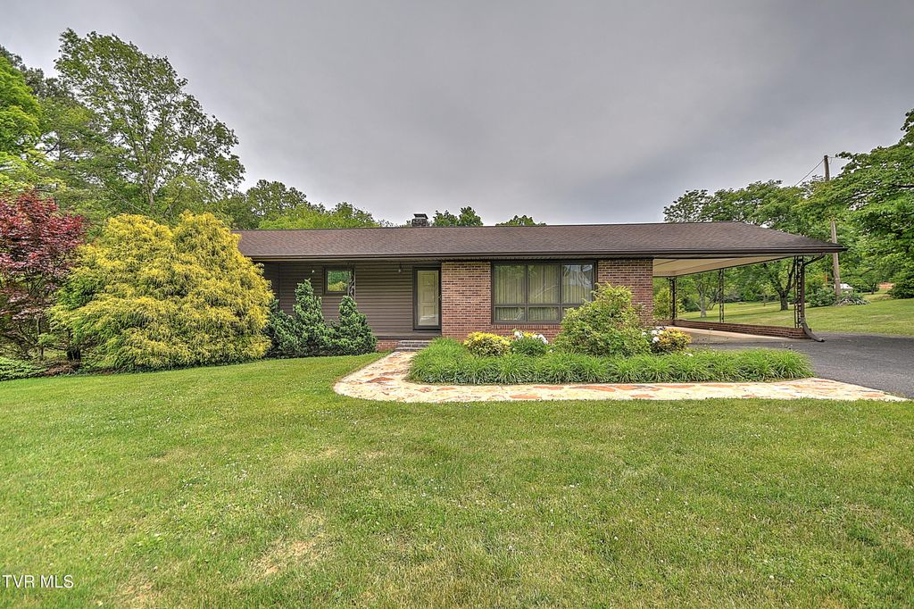 Photo of 1921 Edens Ridge Road, Kingsport, TN 37664 (MLS # 9994978)