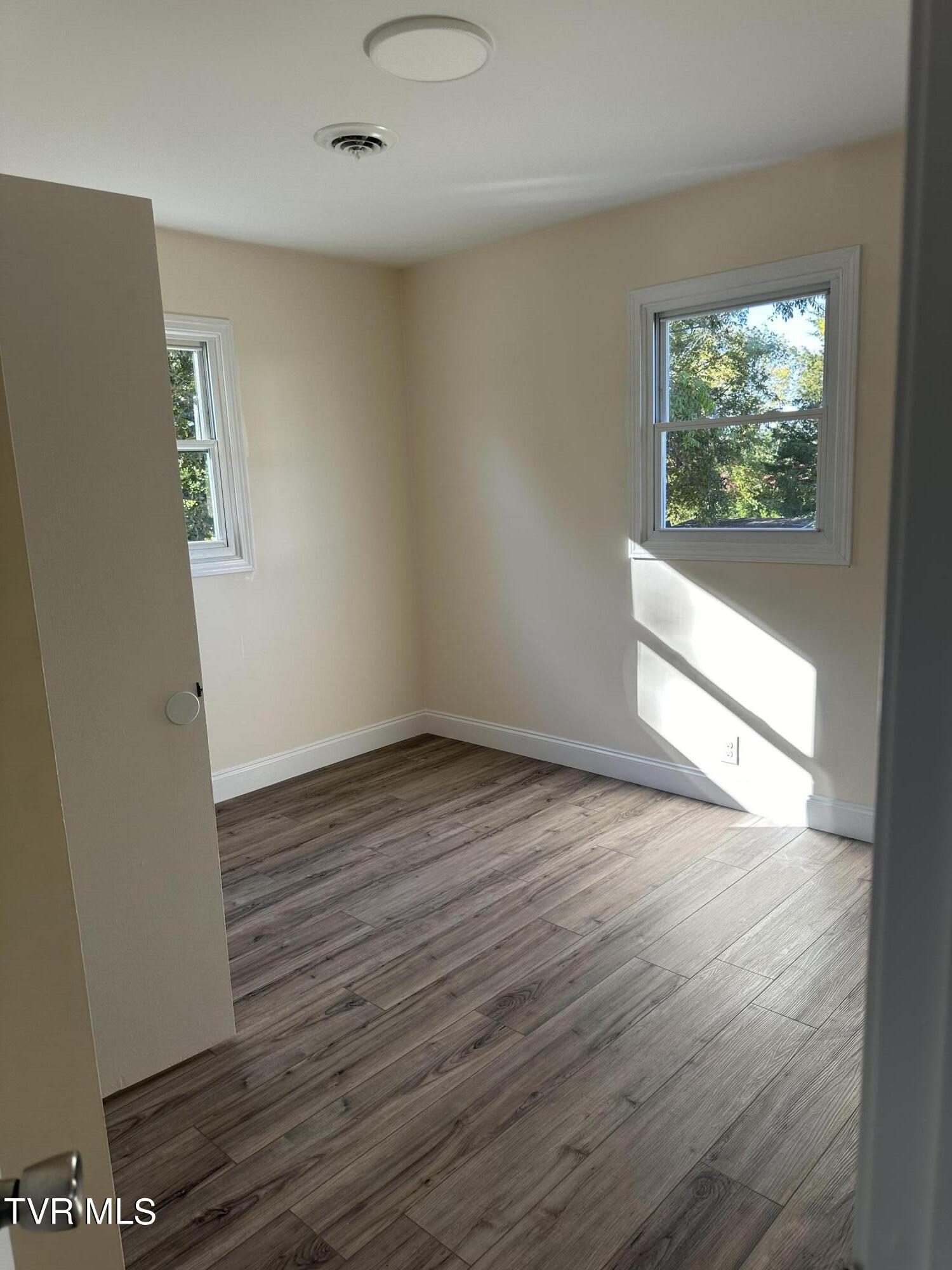 705 Holston Avenue, Elizabethton, Tennessee image 11