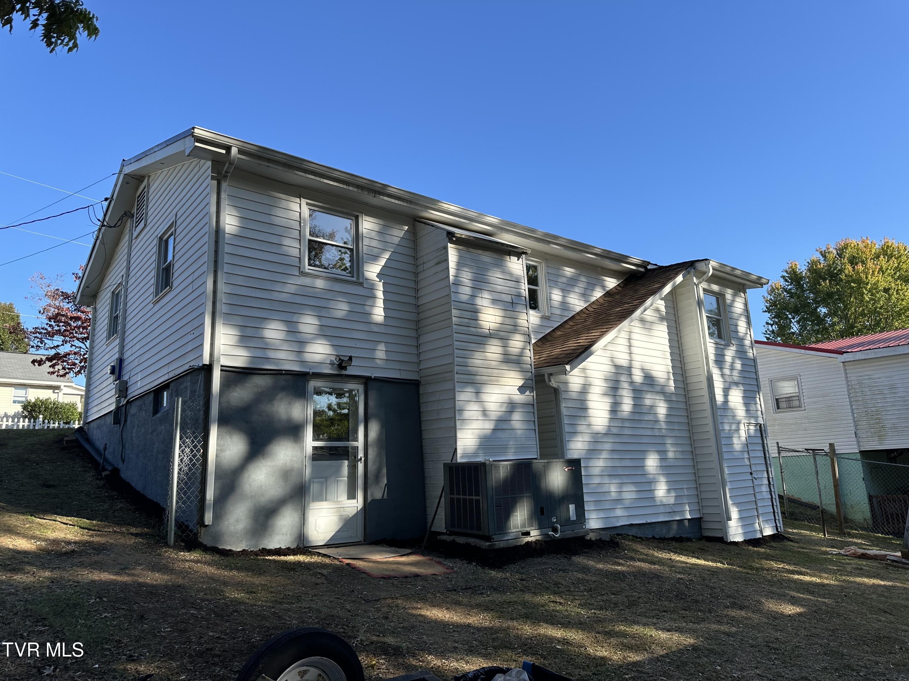 705 Holston Avenue, Elizabethton, Tennessee image 28