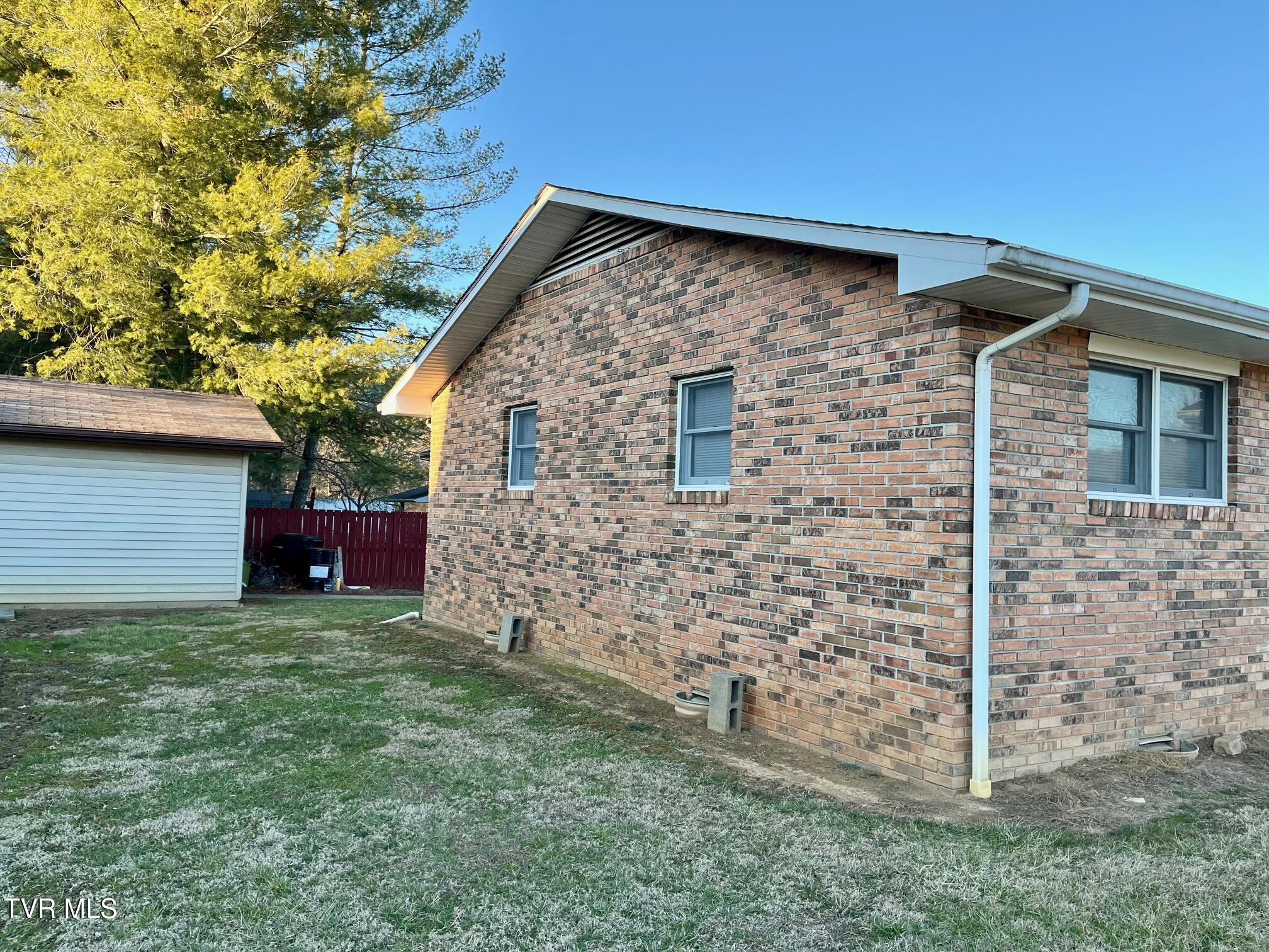 121 Wallen Street, Pennington Gap, Virginia image 2