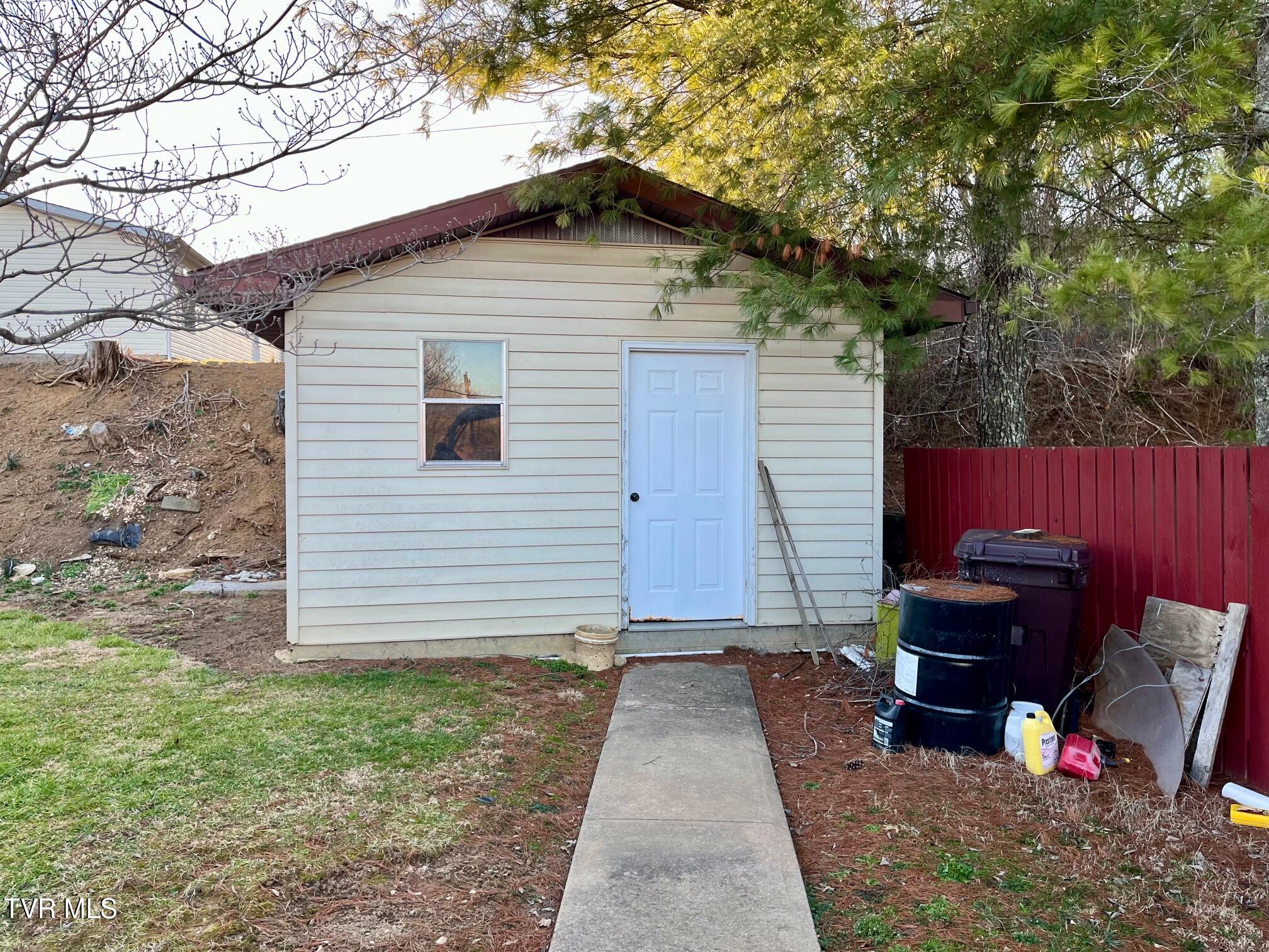 121 Wallen Street, Pennington Gap, Virginia image 4