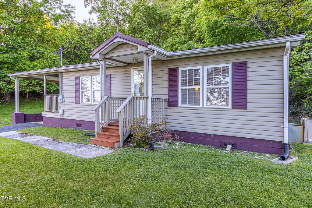 Photo of 735 Emory Church Road, Kingsport, TN 37664 (MLS # 9995607)