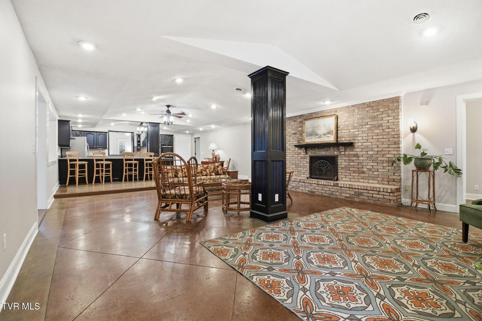 Bristol, Virginia 24202, United States, 4 Bedrooms Bedrooms, ,3 BathroomsBathrooms,Residential,Active,251246