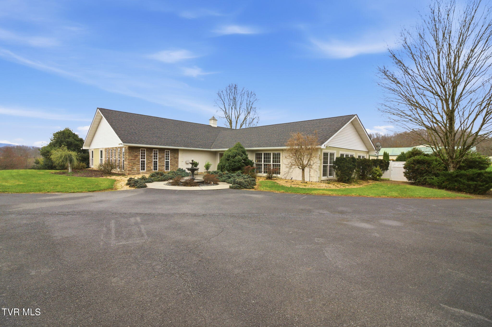 Bristol, Virginia 24202, United States, 4 Bedrooms Bedrooms, ,3 BathroomsBathrooms,Residential,Active,251246