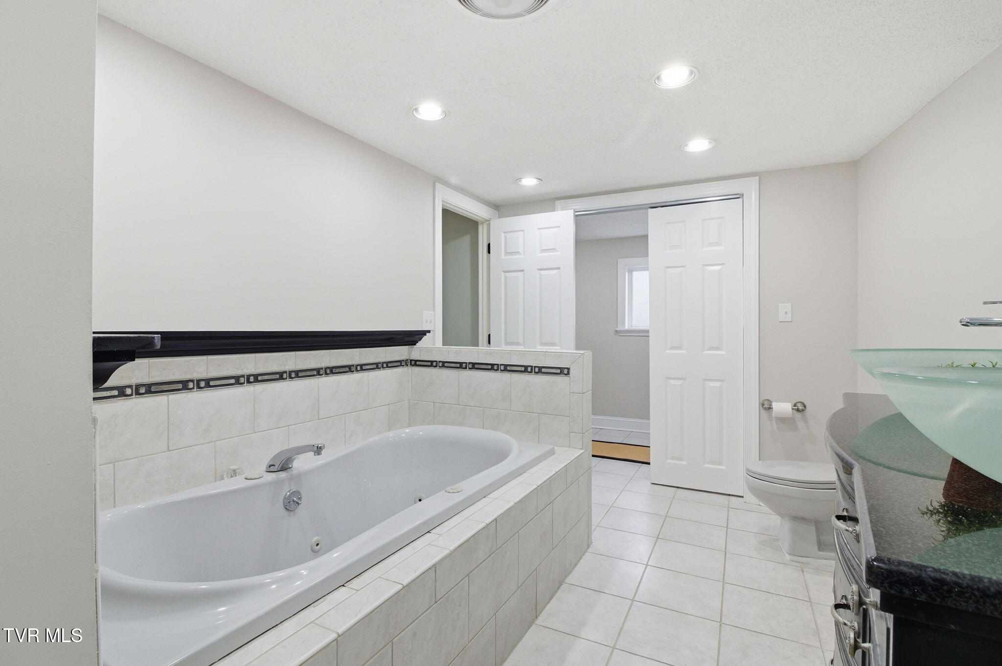 Bristol, Virginia 24202, United States, 4 Bedrooms Bedrooms, ,3 BathroomsBathrooms,Residential,Active,251246