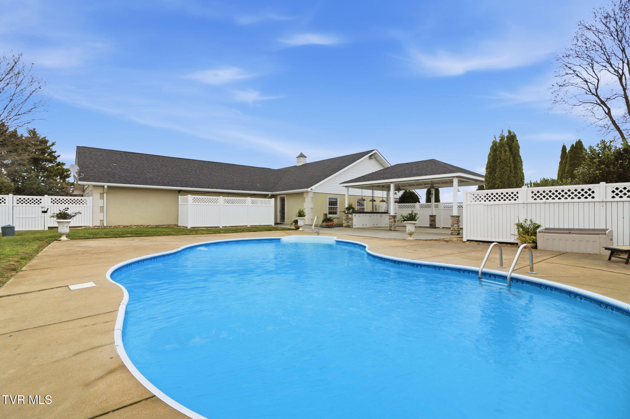 Bristol, Virginia 24202, United States, 4 Bedrooms Bedrooms, ,3 BathroomsBathrooms,Residential,Active,251246