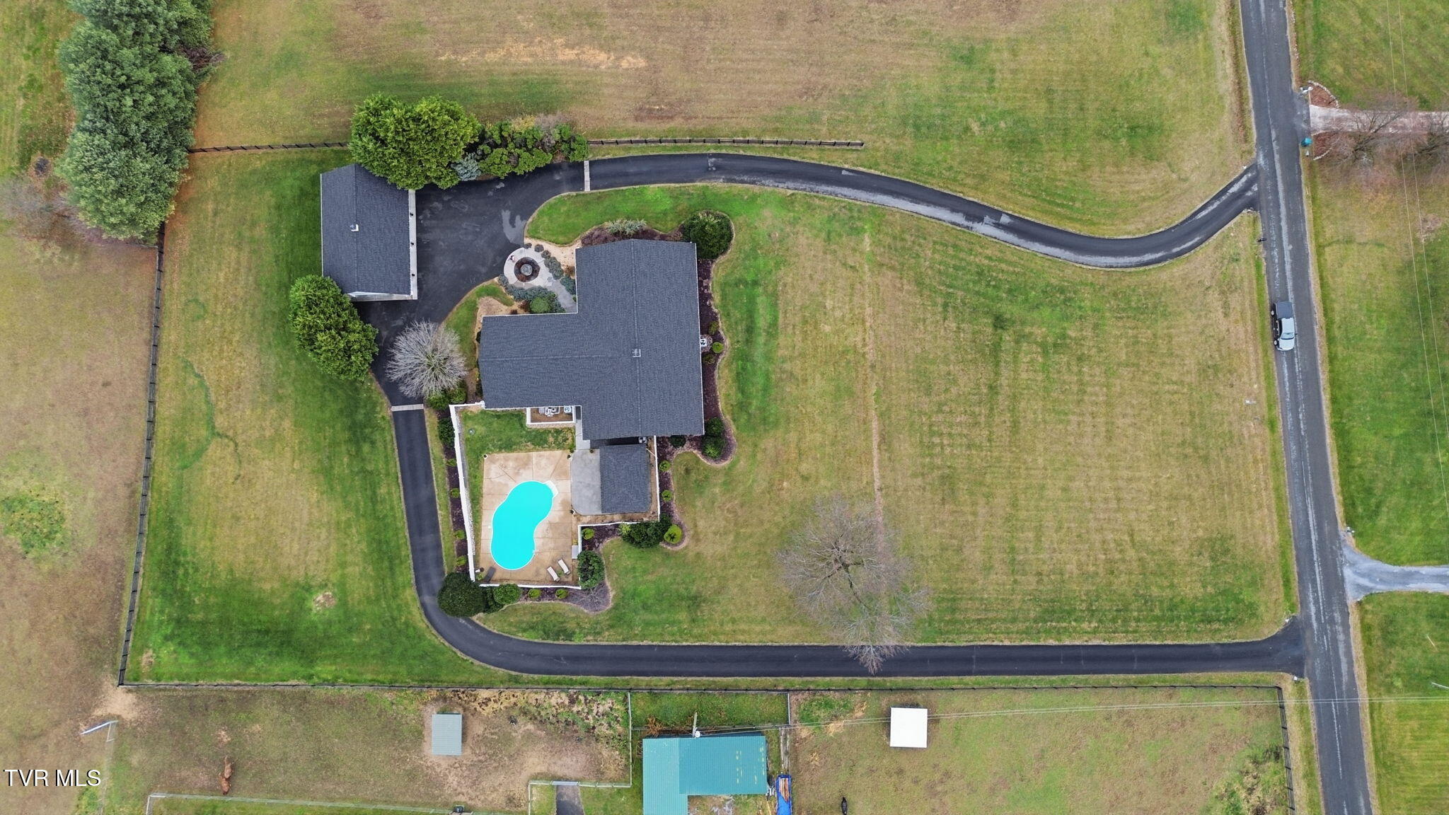 Bristol, Virginia 24202, United States, 4 Bedrooms Bedrooms, ,3 BathroomsBathrooms,Residential,Active,251246