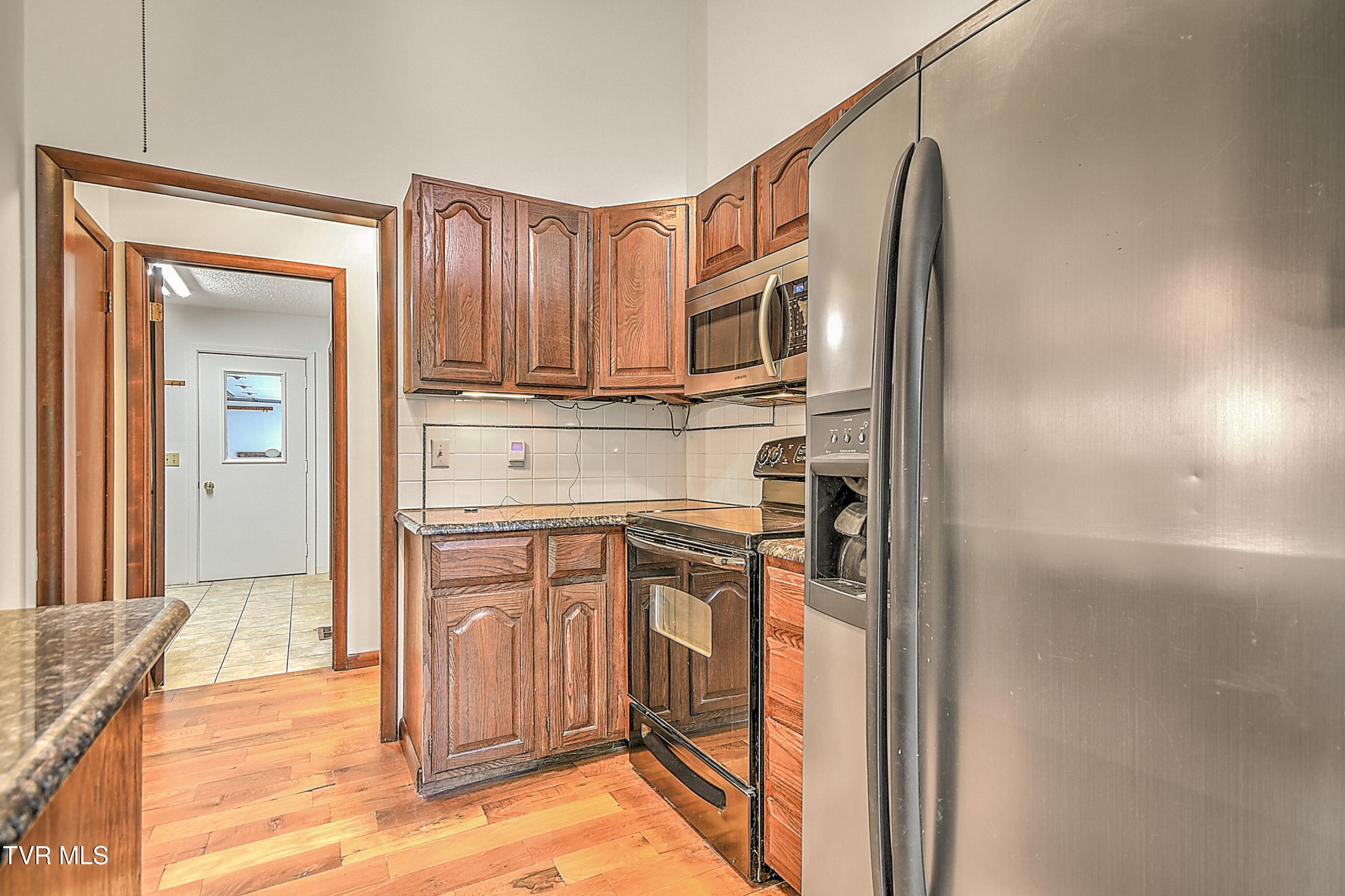 121 Lone Oak Drive, Kingsport, Tennessee image 6
