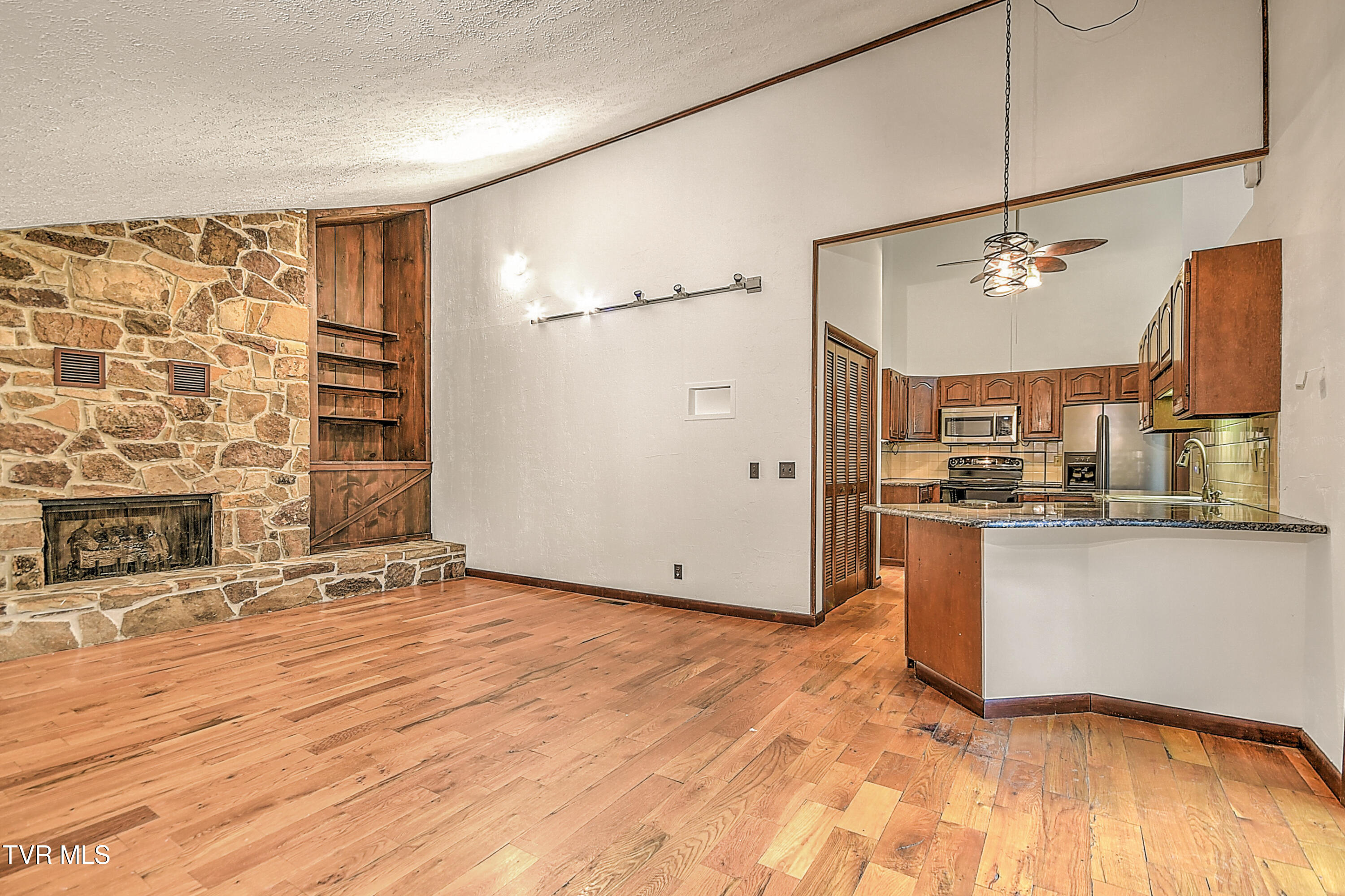 121 Lone Oak Drive, Kingsport, Tennessee image 12