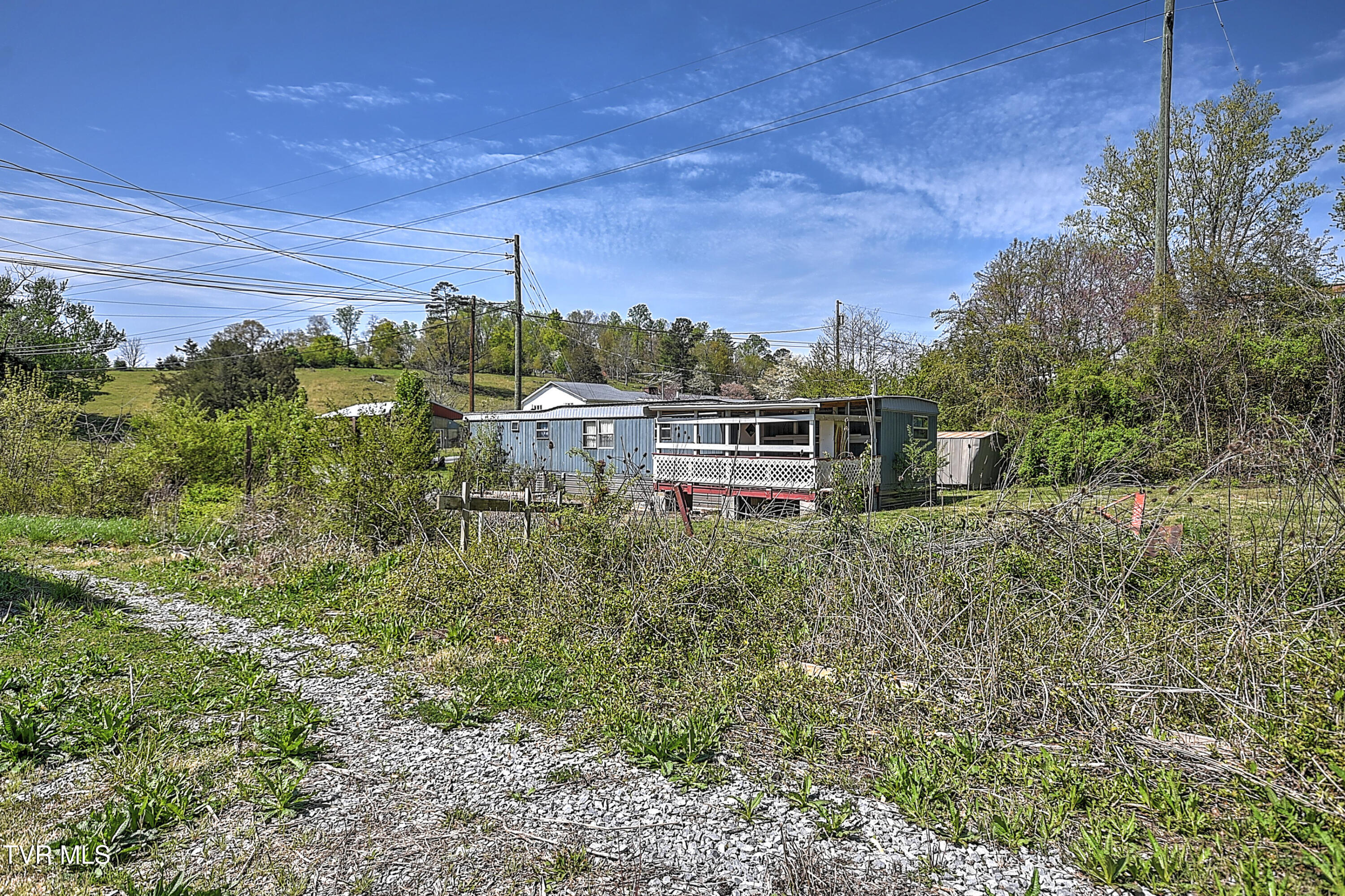 4418 Weaver Pike, Bluff City, Tennessee image 6