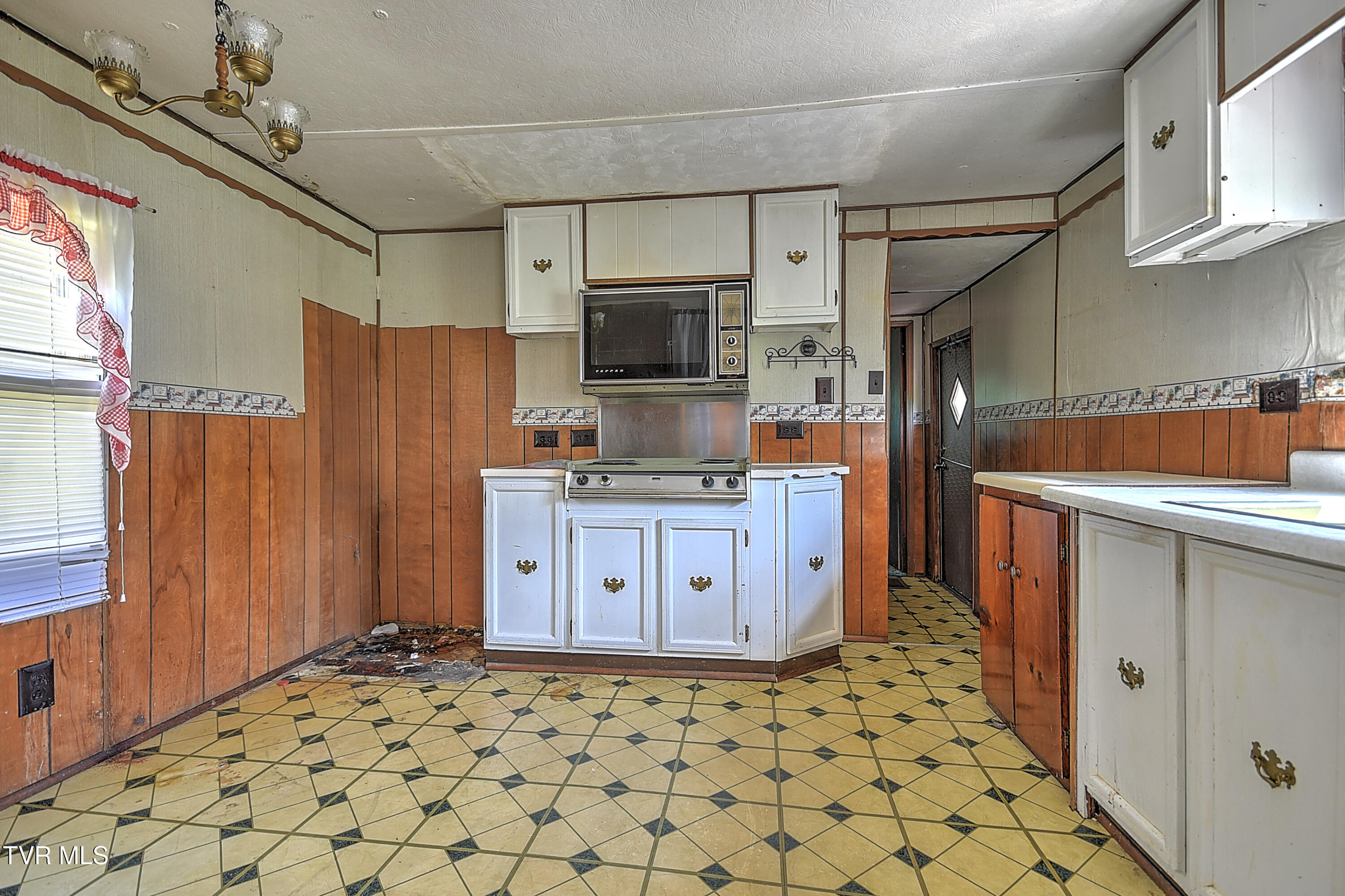 4418 Weaver Pike, Bluff City, Tennessee image 26