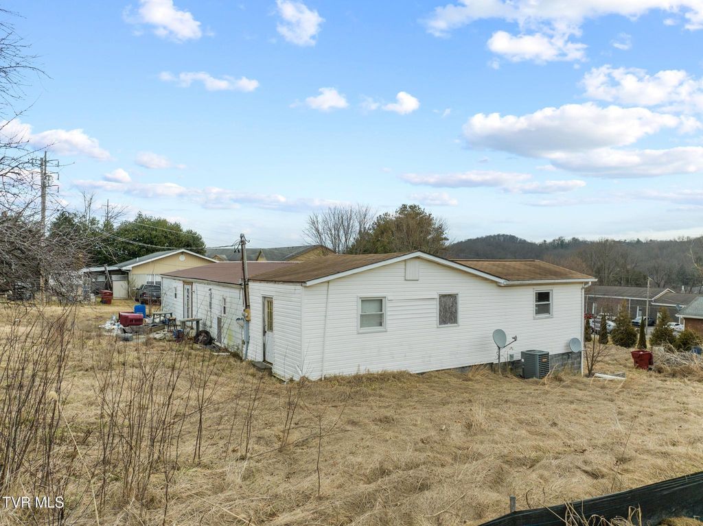 Photo of 320112 Lyndall Street, Johnson City, TN 37601 (MLS # 9991446)
