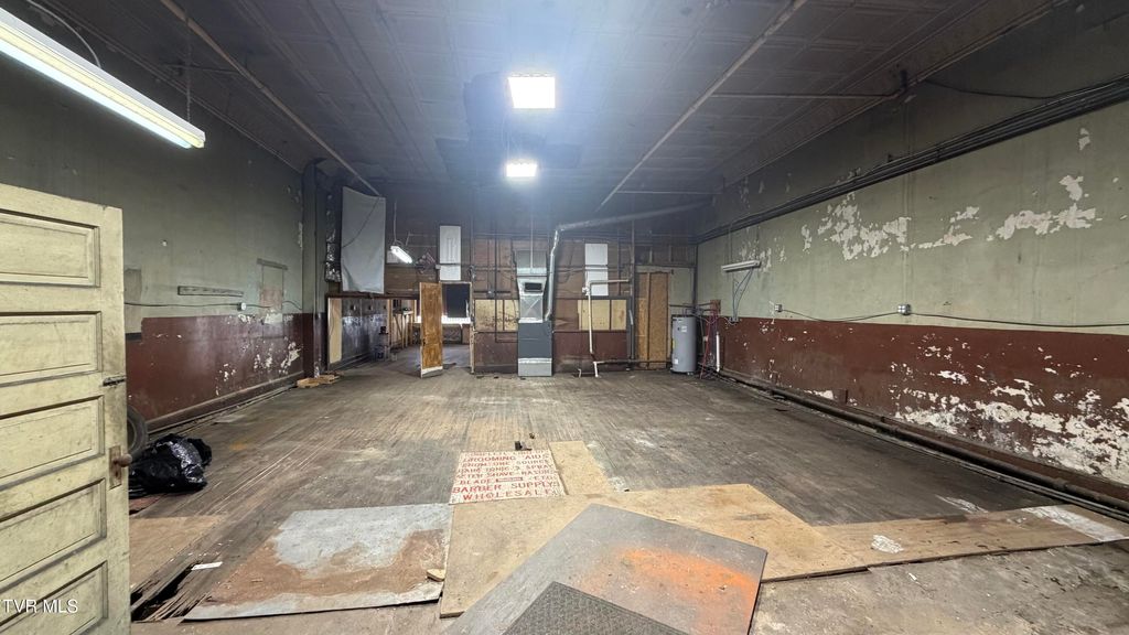 Photo of 104 Main Street, Kingsport, TN 37660 (MLS # 9991254)