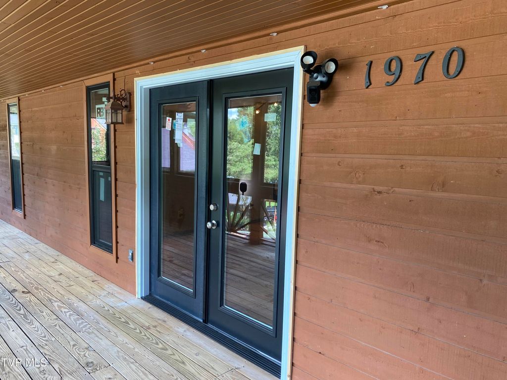 Photo of 1970 Michael Drive, Johnson City, TN 37604 (MLS # 9998539)