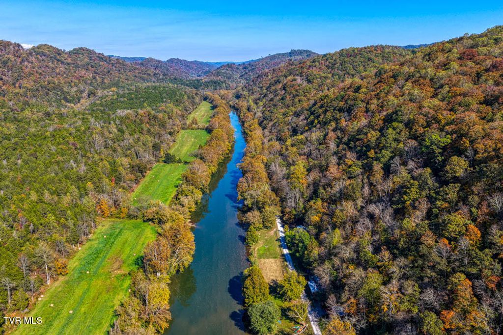 Photo of 275 Wake Forest Road, Eidson, TN 37731 (MLS # 9987240)