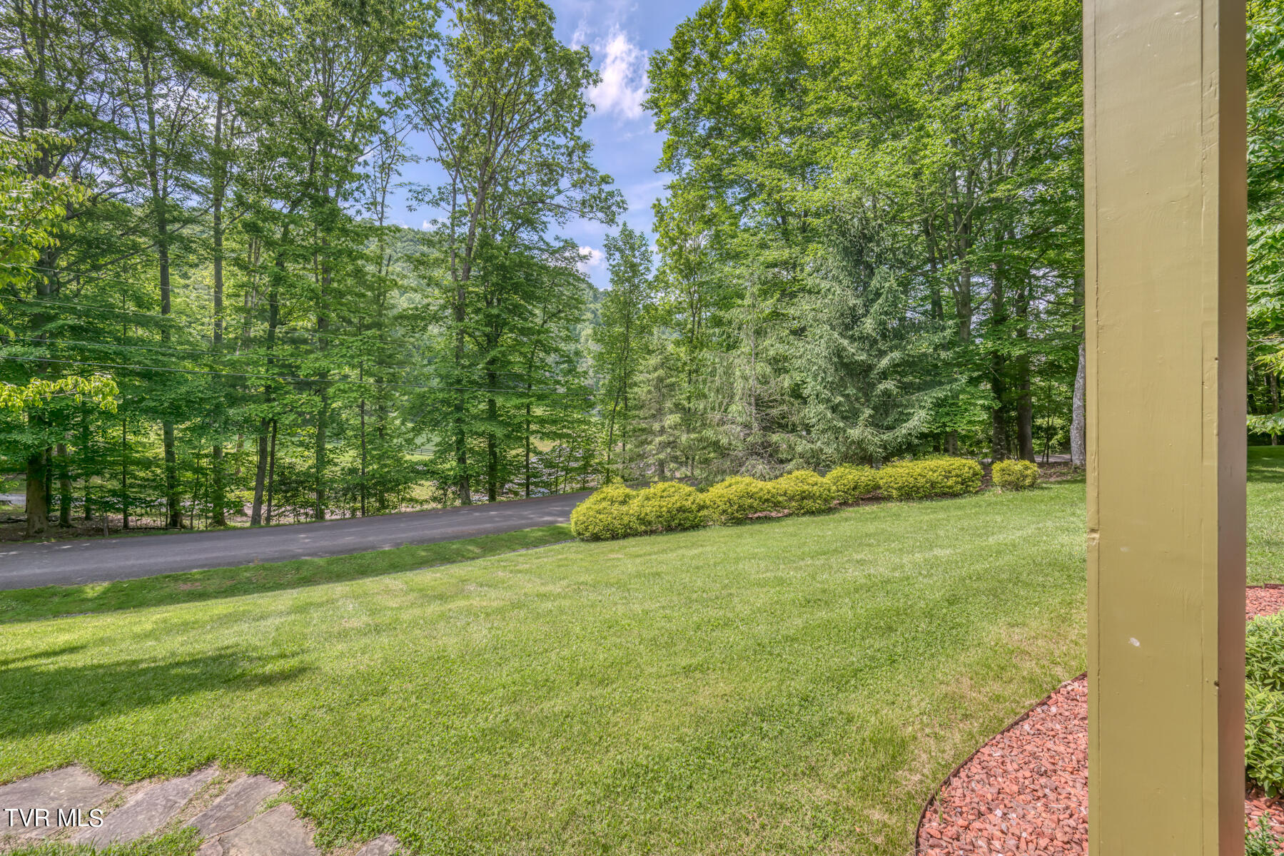 1739 Sage Valley Circle, Mountain City, Tennessee image 4