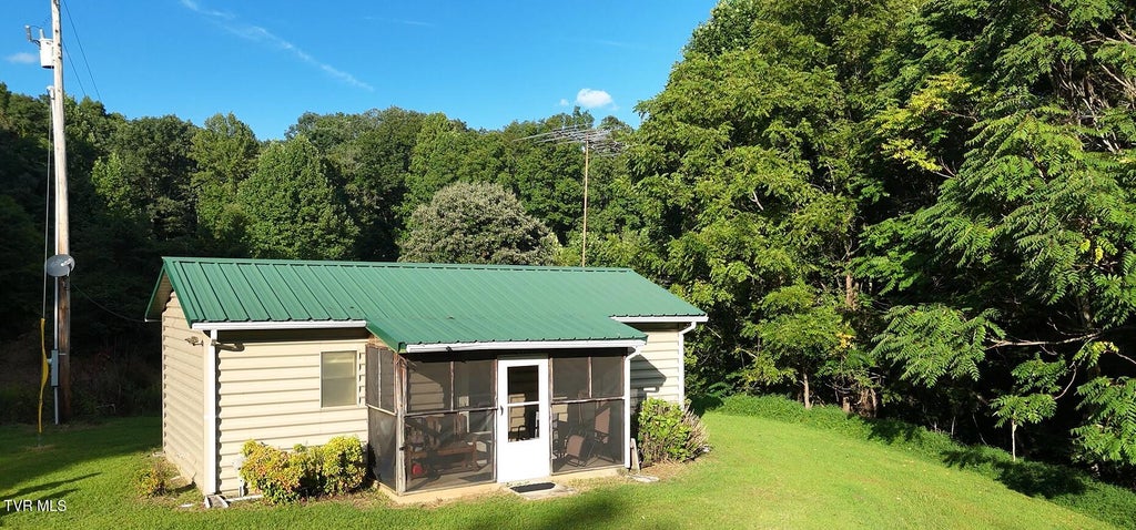 Photo of 0 Aj Osborne Hwy Blackwater, Va Highway, Blackwater, VA 24221 (MLS # 10000279)