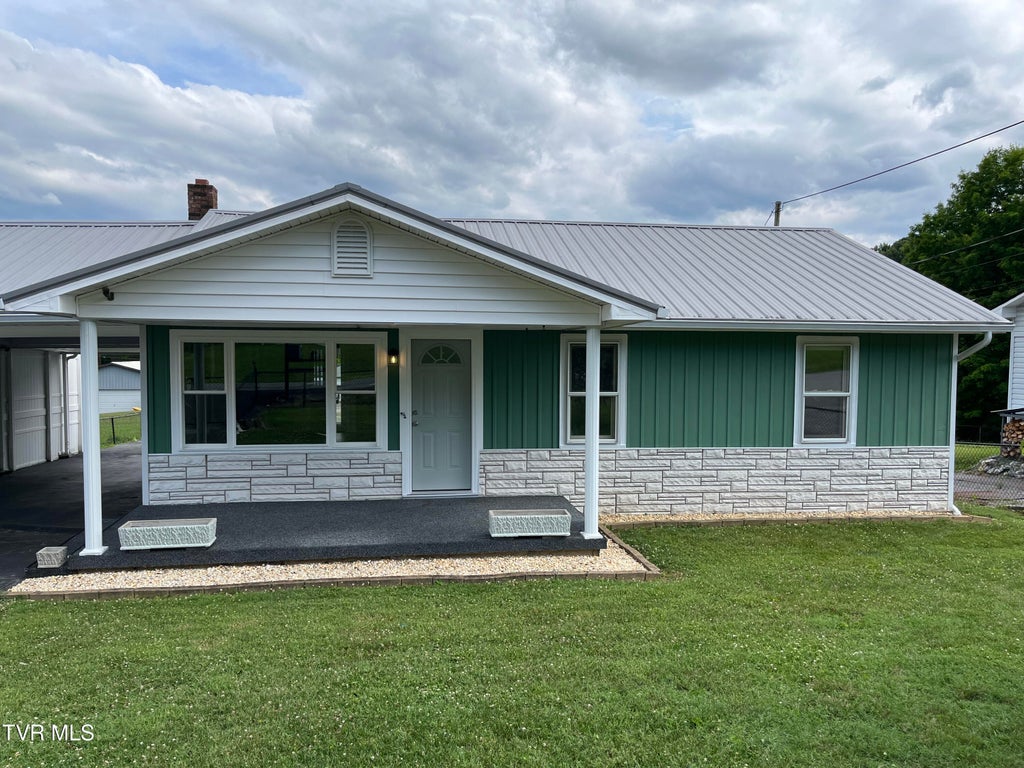 Photo of 3117 Blackburn Avenue, Kingsport, TN 37660 (MLS # 9997340)