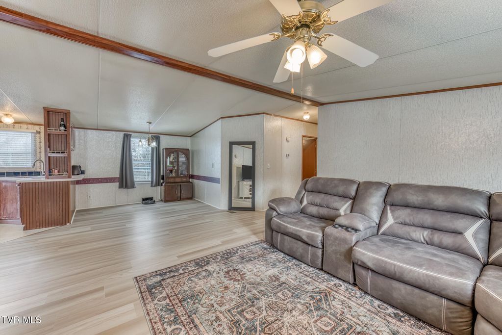 Photo of 500 Pear Tree Lane, Elizabethton, TN 37643 (MLS # 9991026)