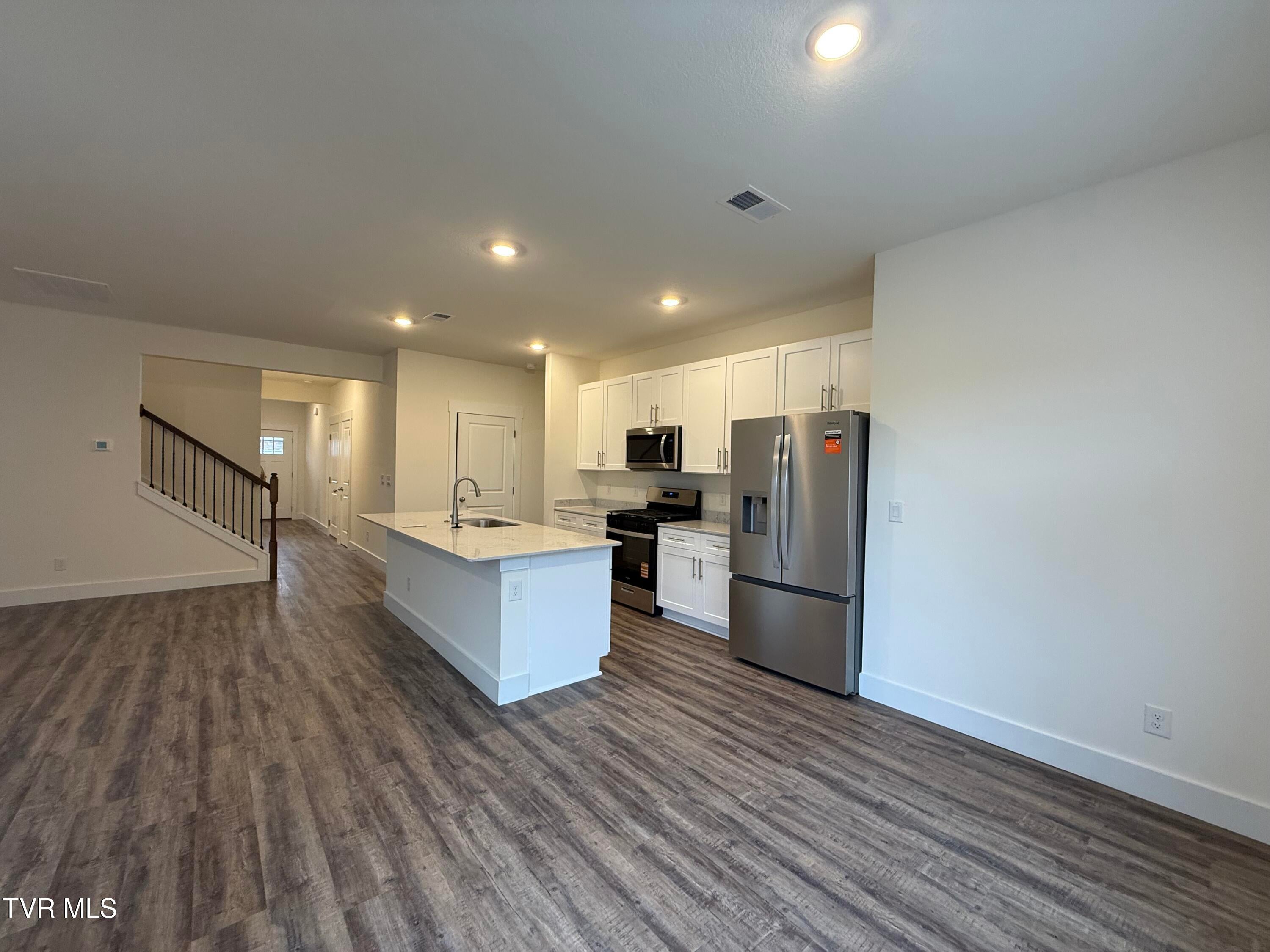 237 Chimney View Loop