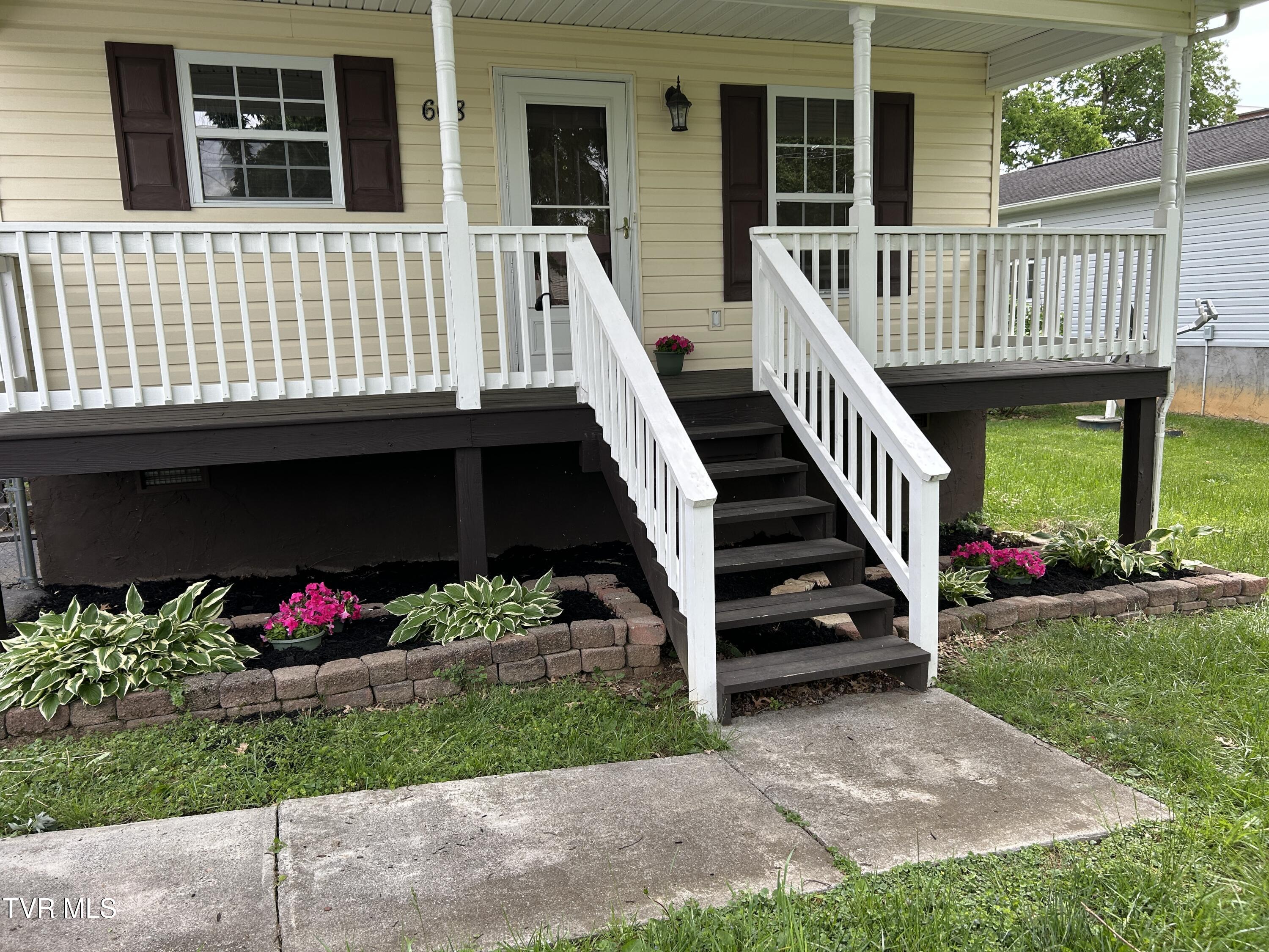608 Walnut Street, Elizabethton, Tennessee image 4