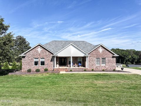 Photo of 175 Golf Trace Drive, Greeneville, TN 37743 (MLS # 9986704)