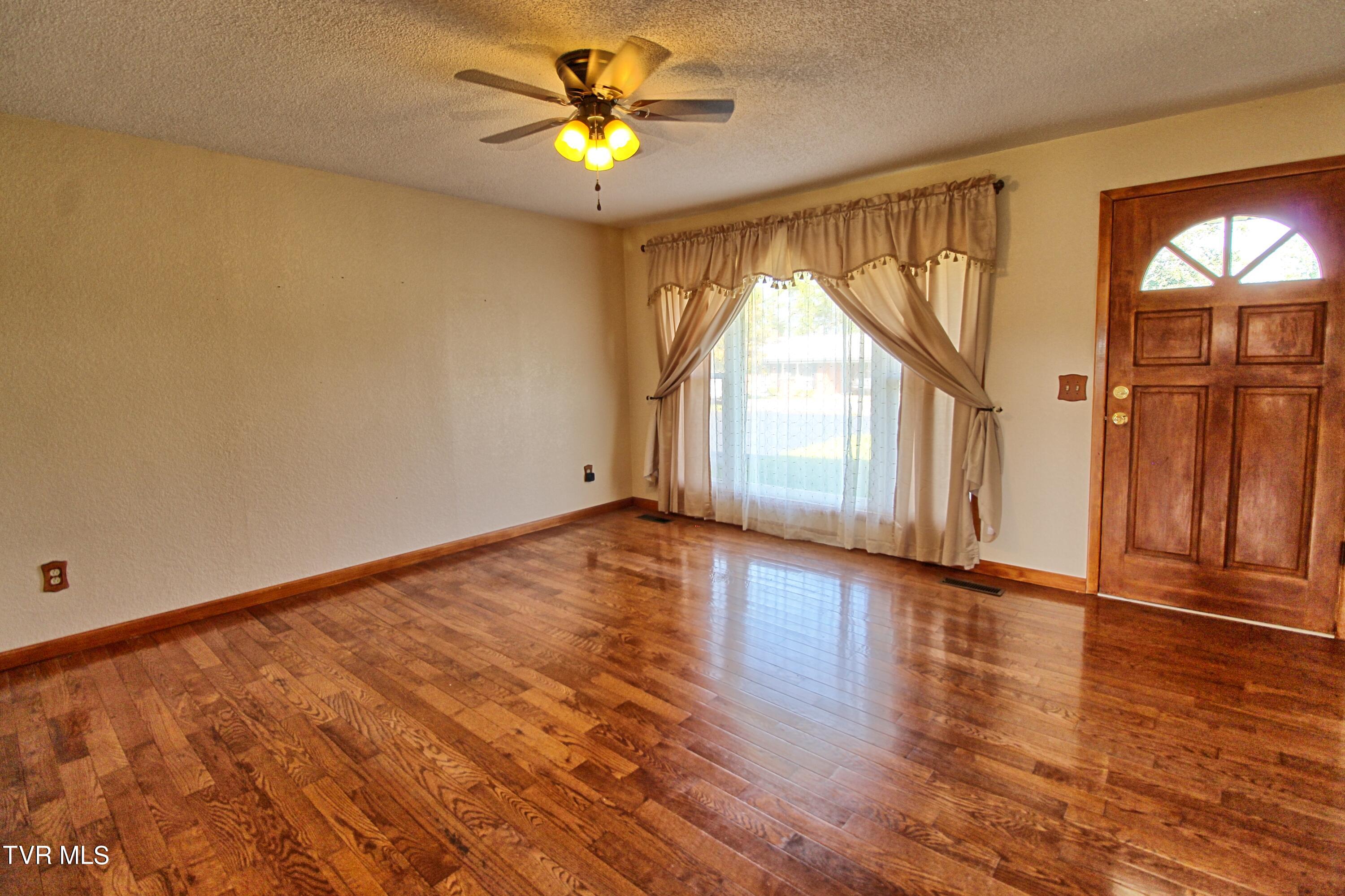 363 Gibson Road, Nickelsville, Virginia image 6